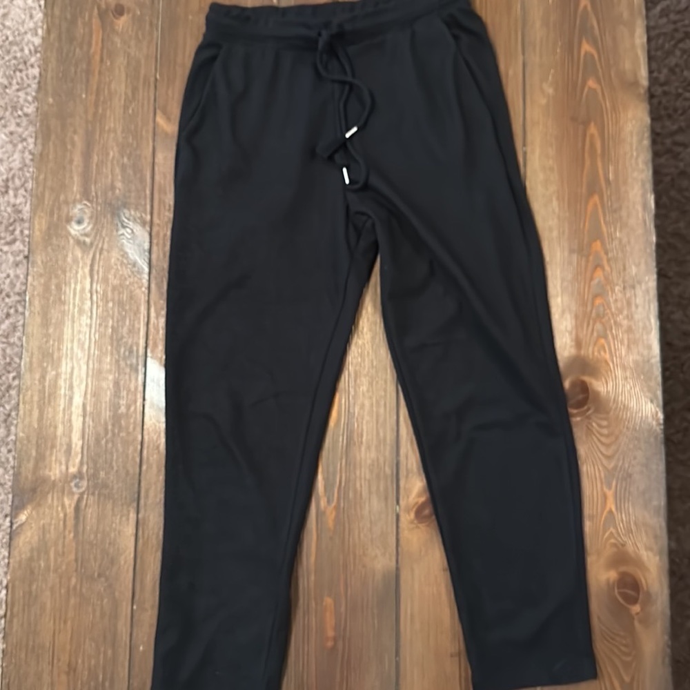 Zara Two Piece Black Pants and V-Neck Top - Picture 5 of 12
